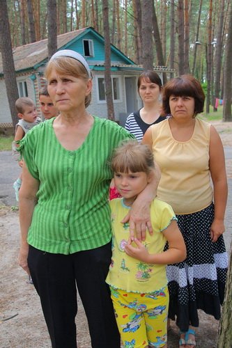 беженцы в Сумах в оздоровительном лагере "Дружба"
